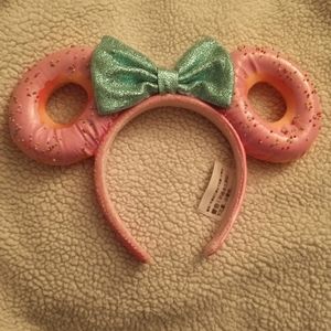 Minnie Mouse donut ears headband